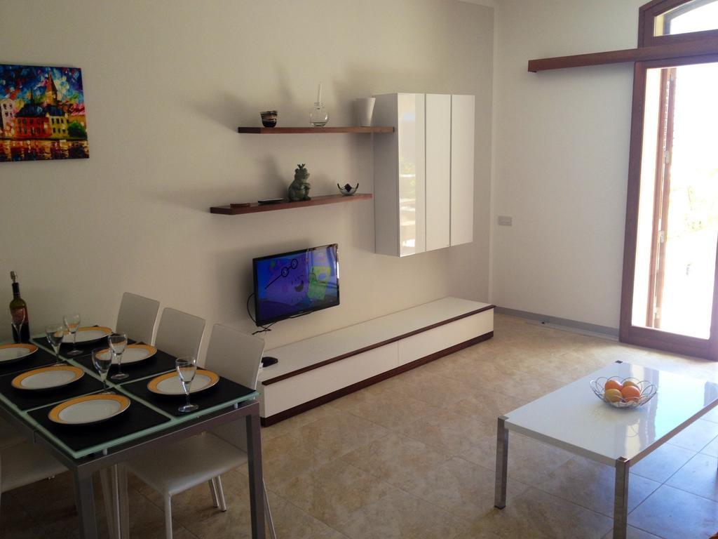 Fort Chambray Apartment Ghajnsielem Номер фото